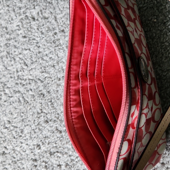 Coach Wristlet - Picture 3 of 4